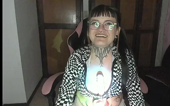 Taniavanegas03's cam snapshot