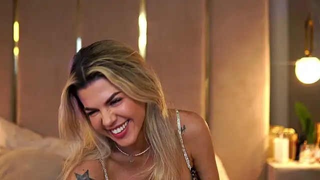 CamilaStarr's cam snapshot