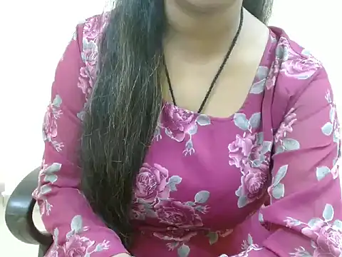 LovingPihu's cam snapshot