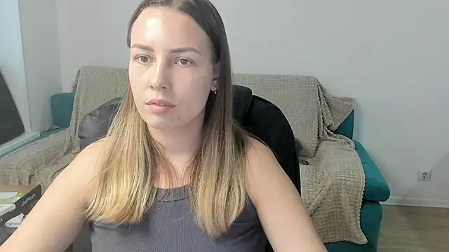 Mia_shy1's cam snapshot