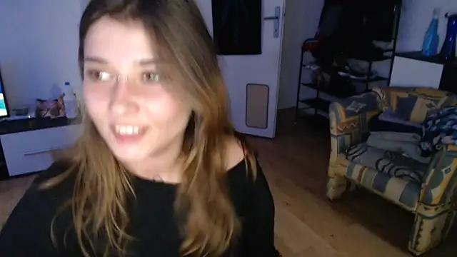 Aliens4twenty's cam snapshot