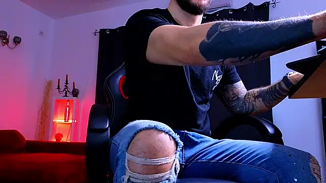 MightyAaron66's cam snapshot