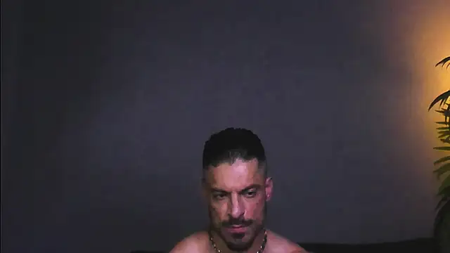 dennis_cox1's cam snapshot