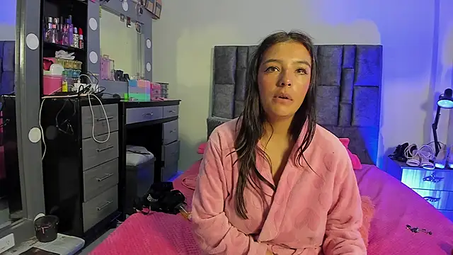 Esmeraldaa-'s cam snapshot