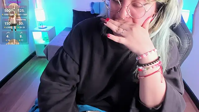 lucky-leah's cam snapshot