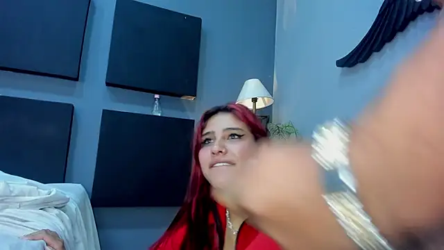 Nikki_and_Mayk's cam snapshot