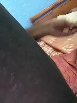 lonlygirlpriya7's cam snapshot