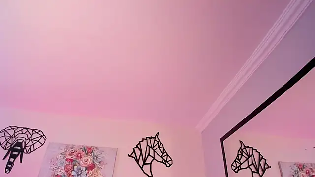 Isabella_Crofts's cam snapshot