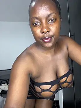 prettiepearl live sex cam