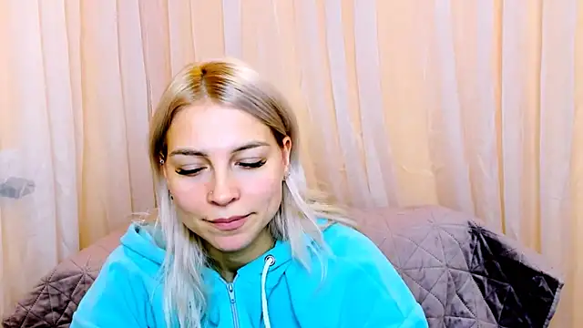 FoxyKathryn's cam snapshot