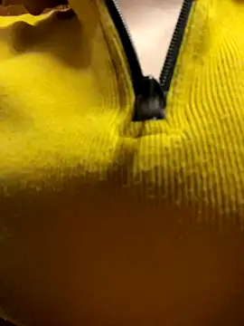 LittleFox33's cam snapshot