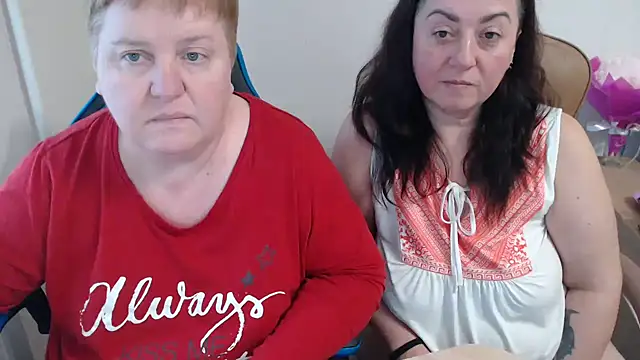 Bertie_Adeline's cam snapshot