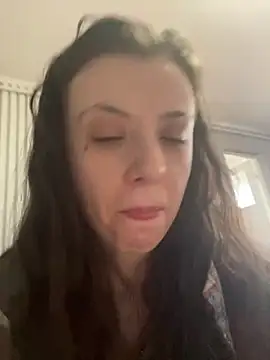 bunnythetailor's cam snapshot