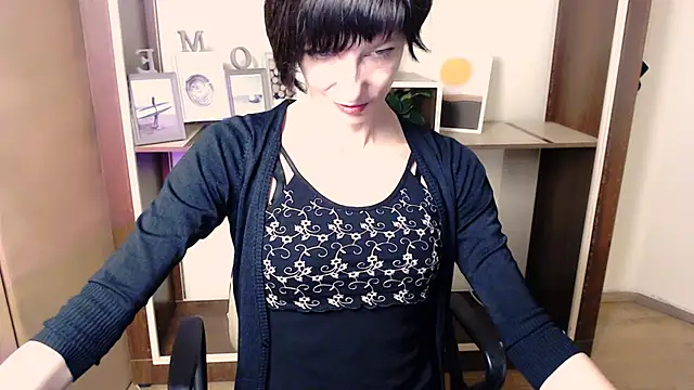 _AngeliaFlow_'s cam snapshot