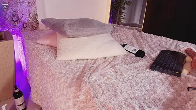 AmberMoss_'s cam snapshot