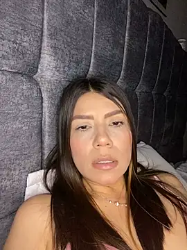 martina_contreras's cam snapshot