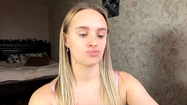 ElisabetLorney's cam snapshot