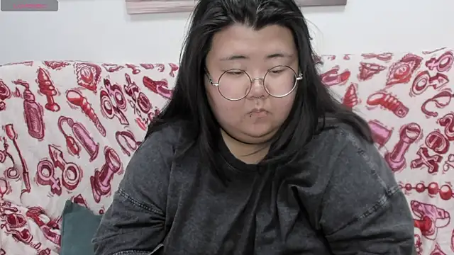 Nadine_asian live sex cam