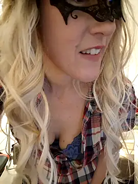 NaughtyCatgirl's cam snapshot