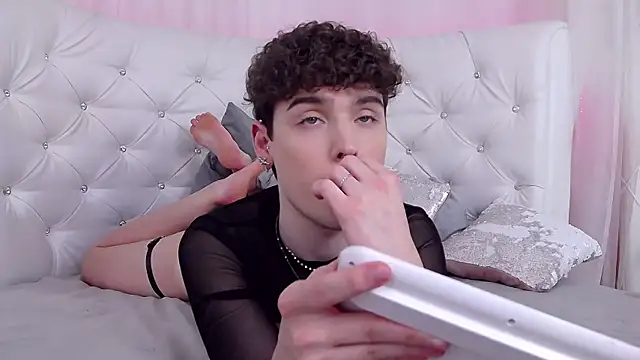 RobbyCharming live sex cam