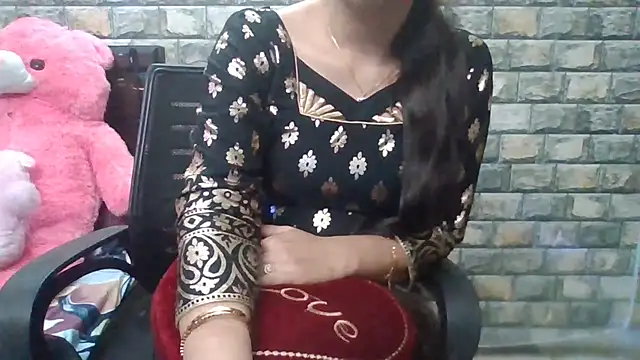 Sexy_iknoor's cam snapshot