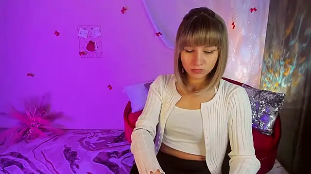 CharmBianca's cam snapshot