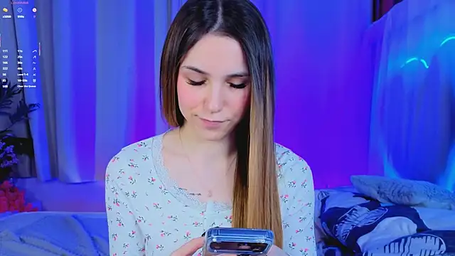 -CindyLou's cam snapshot