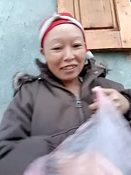 girl-hot2x's cam snapshot