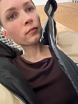 ZaraHill's cam snapshot