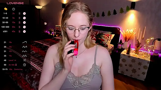 Aemilia_'s cam snapshot