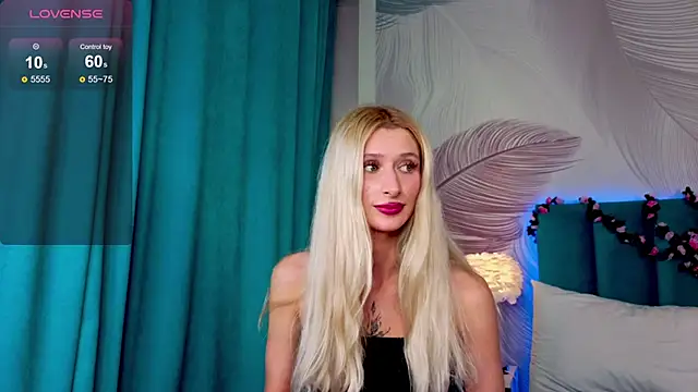 Monica_Leen's cam snapshot