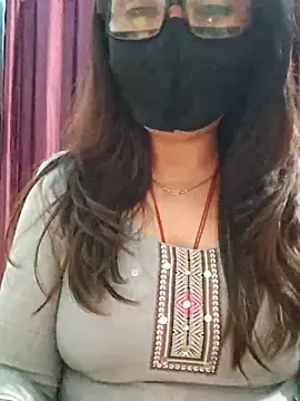 Aishwaryaa_69's cam snapshot