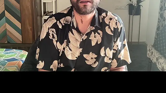 MakeMeAwareAah's cam snapshot