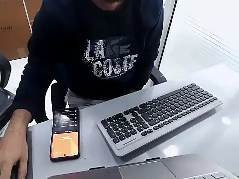 rahulkajuuu0909's cam snapshot