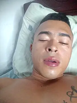 Rouer_9's cam snapshot