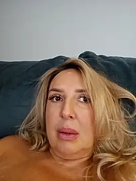 MariaRichi_'s cam snapshot