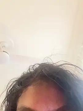 IamCrystal2 live sex cam