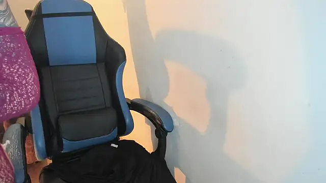 Scarbadgirl_ live sex cam