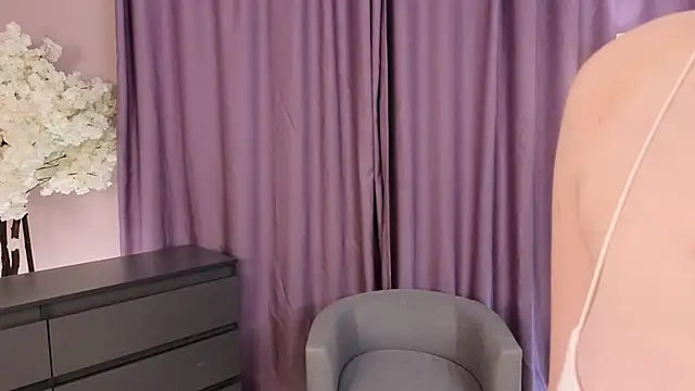 ImiMonroe's cam snapshot