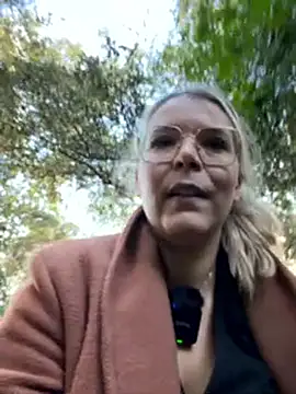 EmyLana's cam snapshot