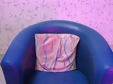 Shinykrisha's cam snapshot