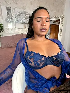 MilaTeenX's cam snapshot