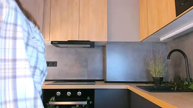 FoxFever's cam snapshot