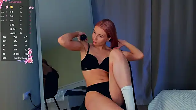 MinaRuzzo's cam snapshot