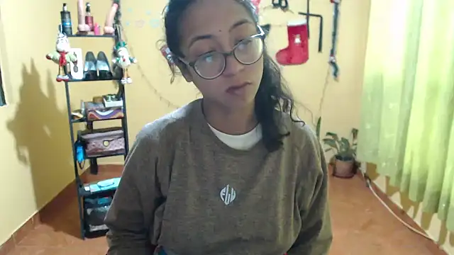 Violet_And_Smith's cam snapshot