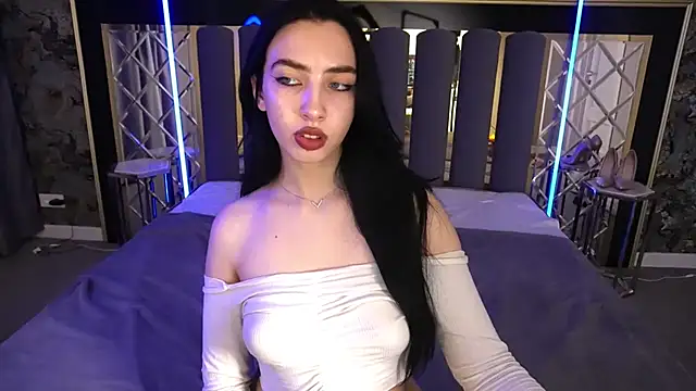 WildKittenX_'s cam snapshot