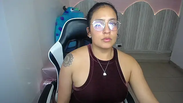 tamara_brown_t's cam snapshot