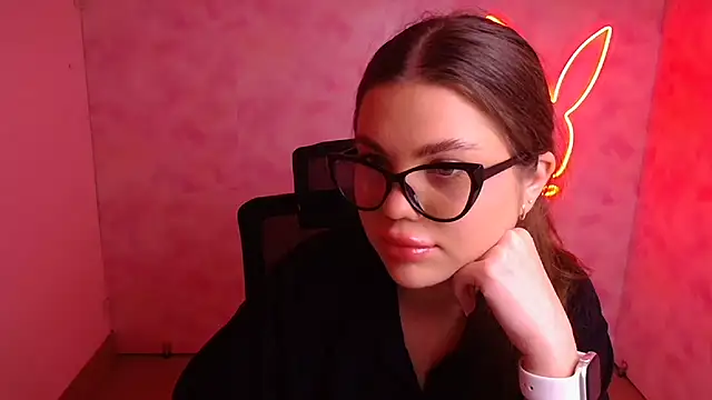 Violetta_Brilliant's cam snapshot