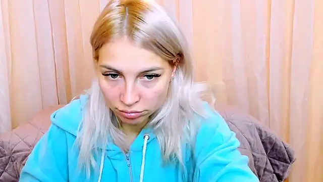 FoxyKathryn's cam snapshot