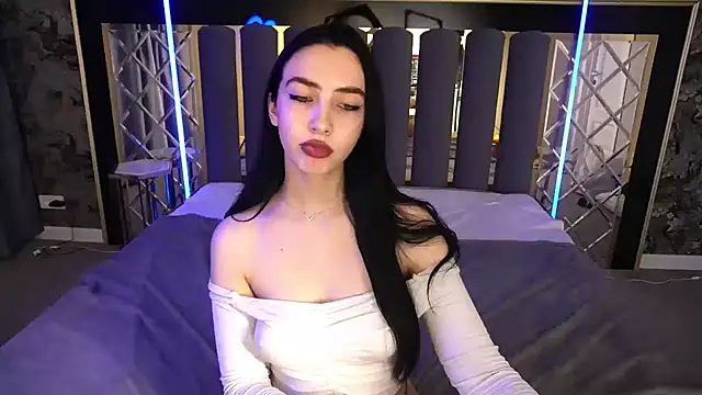 WildKittenX_'s cam snapshot